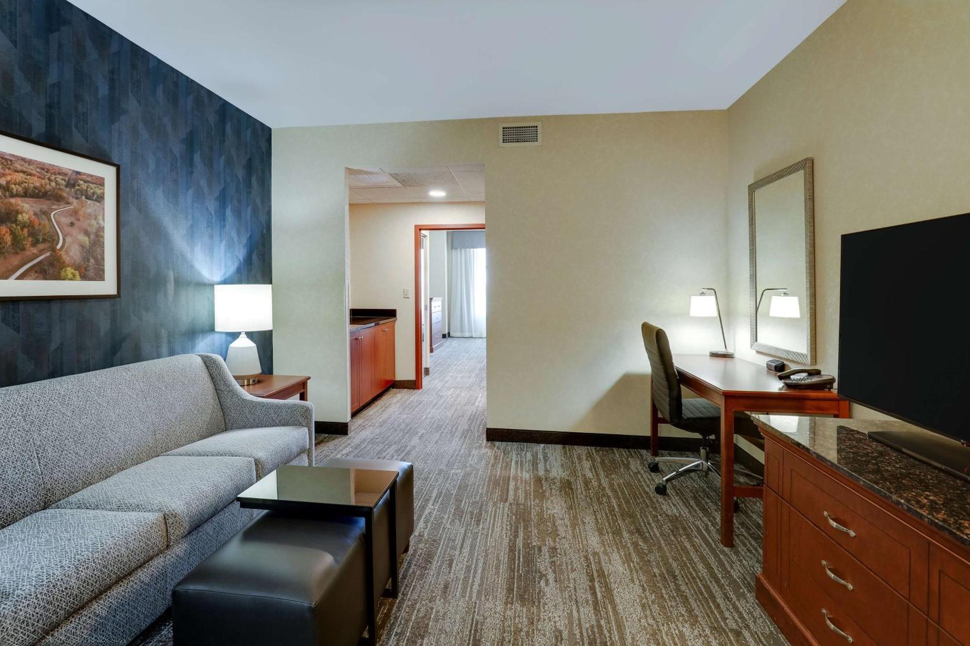 Drury Plaza Hotel Mt Vernon マウント・バーノン エクステリア 写真